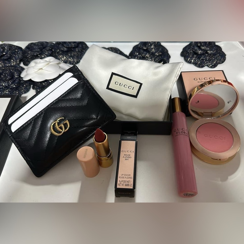 Gucci Card Holder & Makeup Bundle